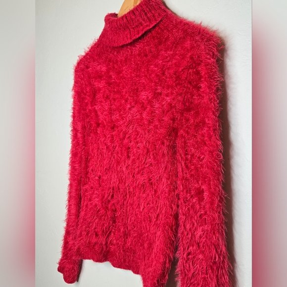 BEBE Red Fuzzy Mock Neck Sweater Long Sleeve Soft Textured Knit Pullover S Y2K - Picture 3 of 4